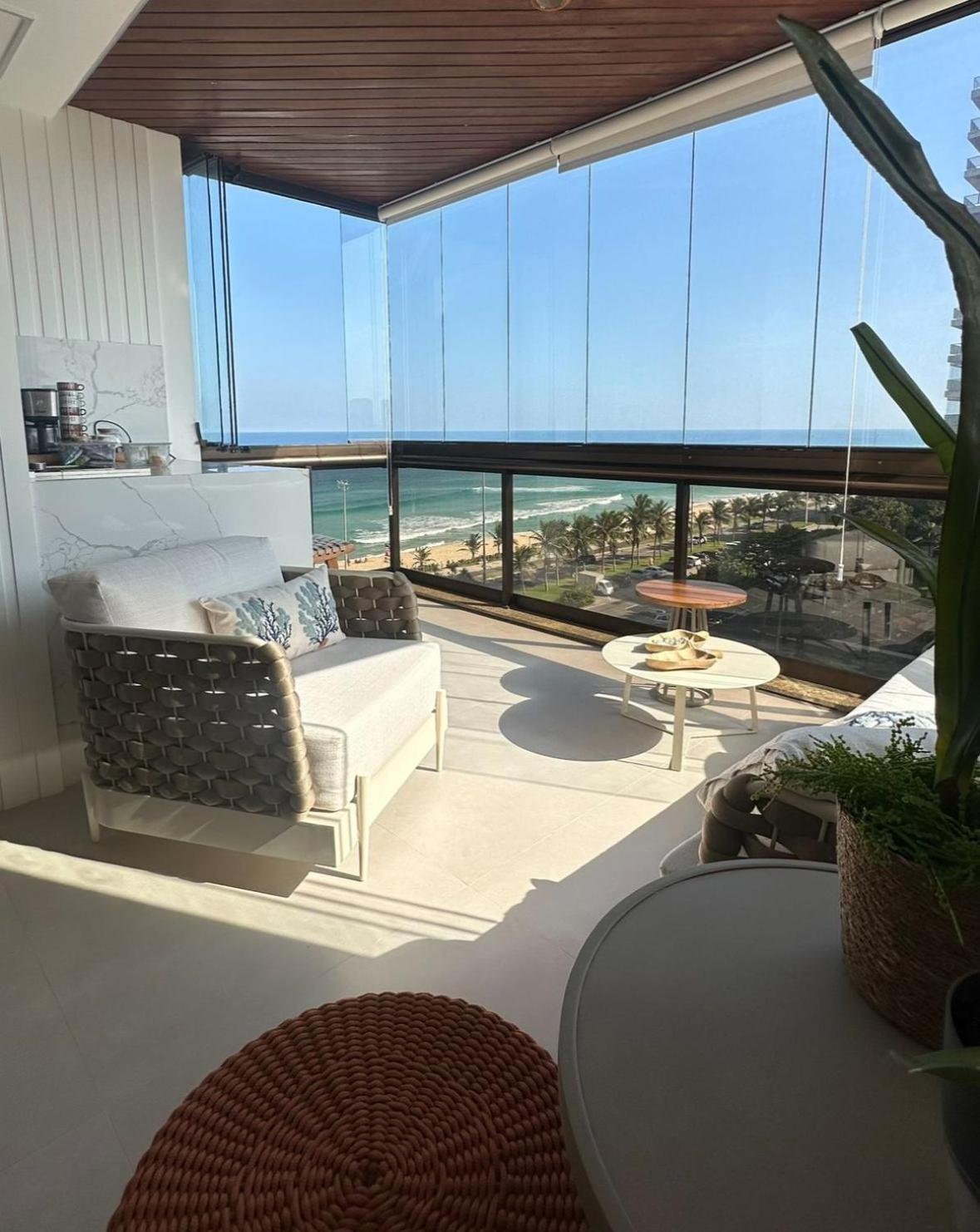 Lindo Apto No Melhor Lugar Da Barra Da Tijuca! Com Uma Vista De Tirar O Folego, Frente Para O Mar! Totalmente Equipado E Decorado Ao Lado Dos Melhores Hoteis E Quiosques Da Barra! Portaria 24H, Piscina, Sauna, Jacuzzi, Academia, Garagem, Wi-Fi, Lavan リオデジャネイロ エクステリア 写真