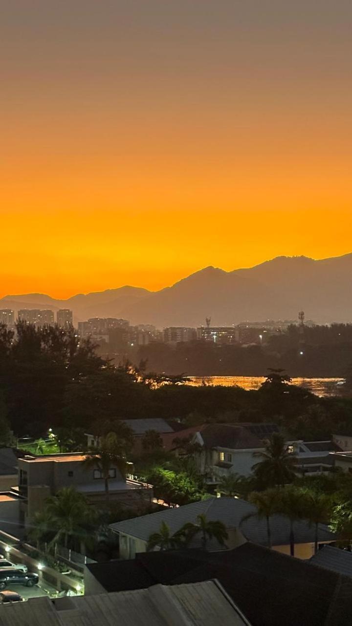 Lindo Apto No Melhor Lugar Da Barra Da Tijuca! Com Uma Vista De Tirar O Folego, Frente Para O Mar! Totalmente Equipado E Decorado Ao Lado Dos Melhores Hoteis E Quiosques Da Barra! Portaria 24H, Piscina, Sauna, Jacuzzi, Academia, Garagem, Wi-Fi, Lavan リオデジャネイロ エクステリア 写真