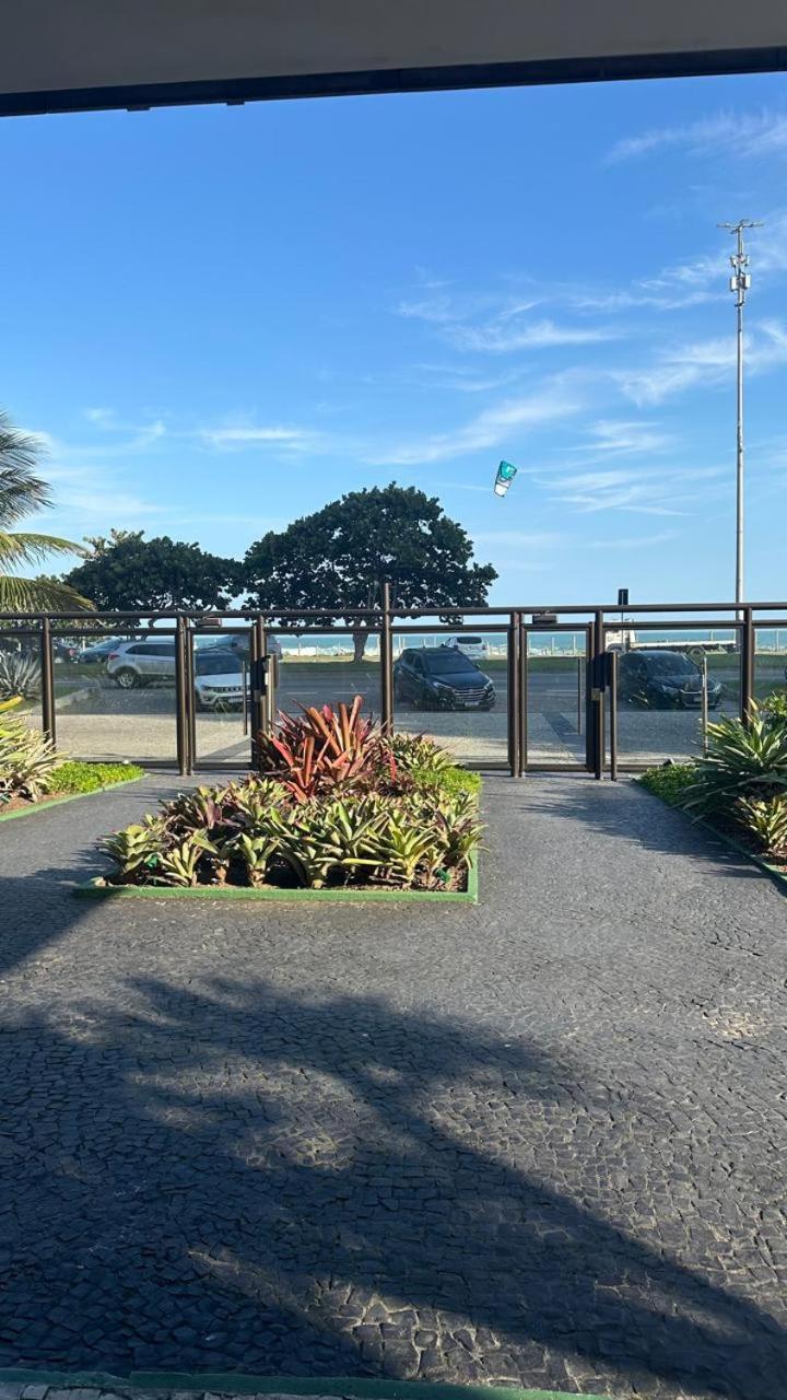 Lindo Apto No Melhor Lugar Da Barra Da Tijuca! Com Uma Vista De Tirar O Folego, Frente Para O Mar! Totalmente Equipado E Decorado Ao Lado Dos Melhores Hoteis E Quiosques Da Barra! Portaria 24H, Piscina, Sauna, Jacuzzi, Academia, Garagem, Wi-Fi, Lavan リオデジャネイロ エクステリア 写真